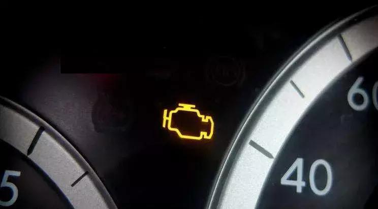 开车时这几个灯亮了马上停车,这八种灯亮了一定要停车