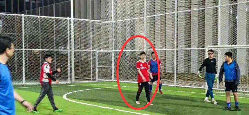 鹿晗剪头发后变短发,鹿晗剪发的样子