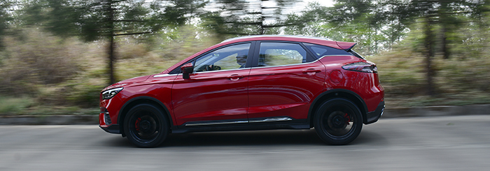 吉利帝豪gl1.4tcvt深度试驾视频,2018款吉利帝豪s全景