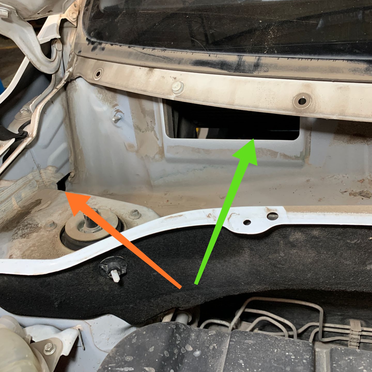 车辆换了空调滤芯怎么还有怪味,出风口有一股酸味换滤芯能解决吗