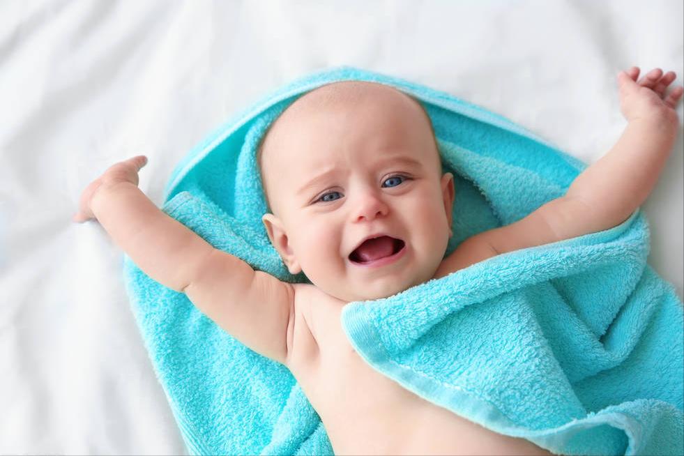 解冻母乳的正确方法你真的会吗？有2种方式用不得，当心吃坏孩子