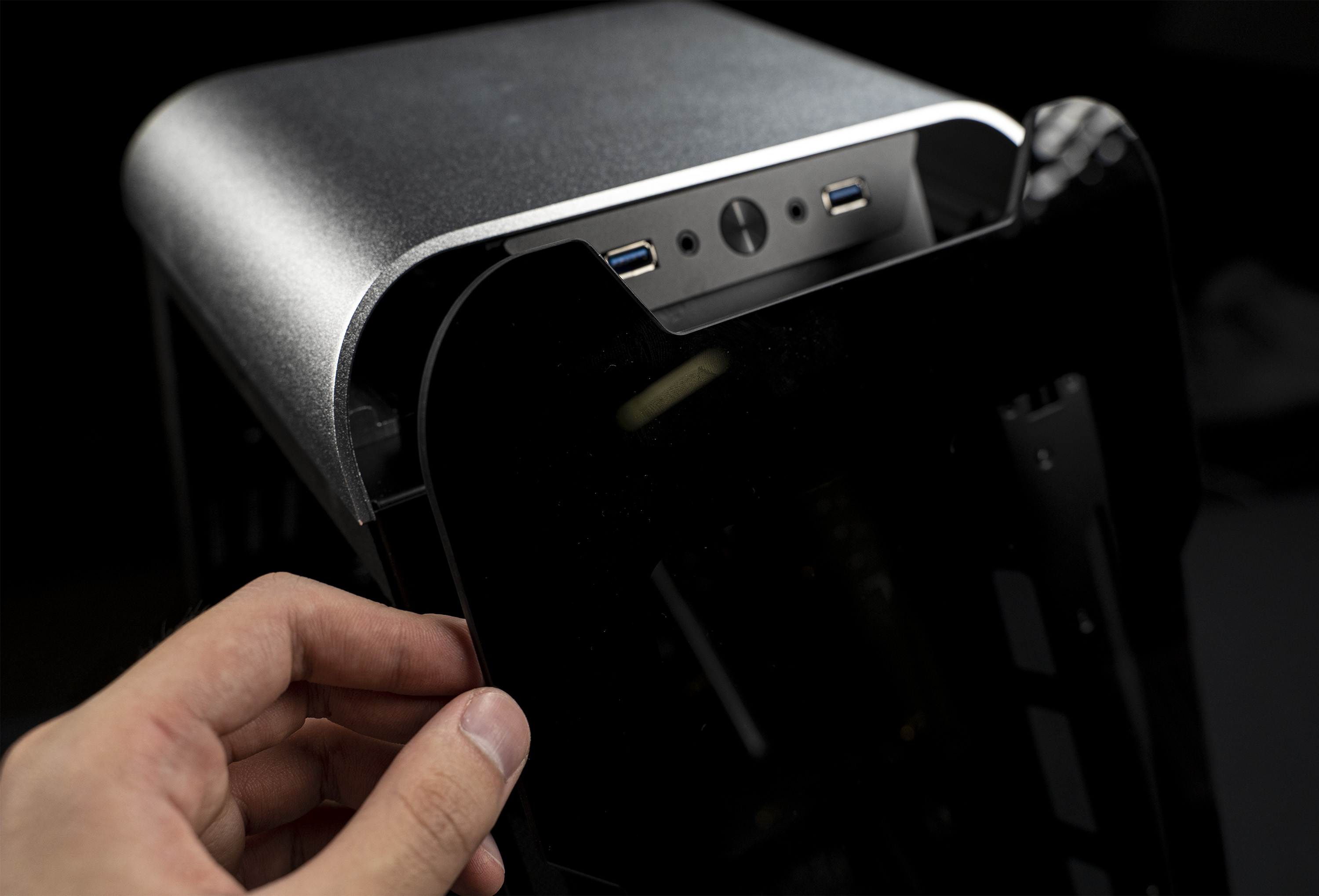 顶级机箱装机,第一次装机推荐机箱