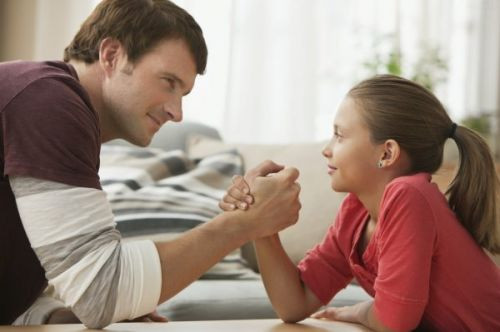 孩子不爱学习如何高情商跟孩子说,不爱交流不说话的孩子如何引导