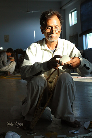 欧洲杯荷英半决赛明日开战,今天欧洲杯足球赛程表