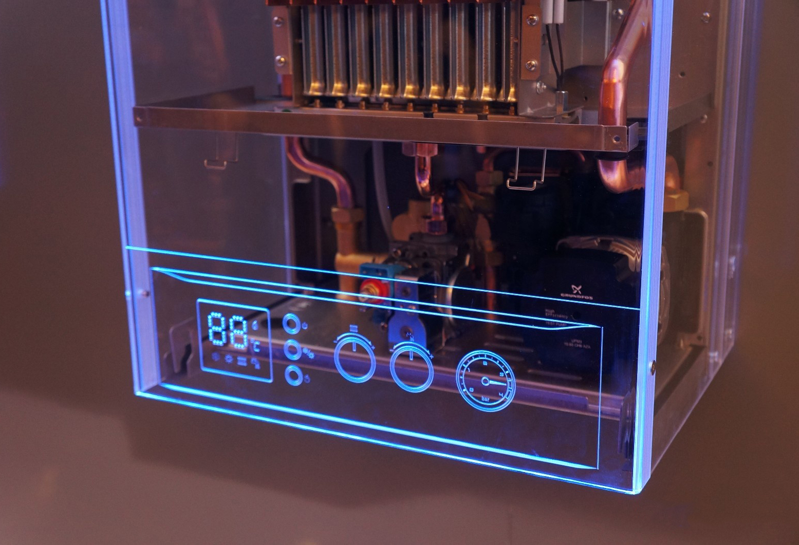 太阳能热水器电热水器燃气热水器,燃气热水器和电热水器选哪种好用