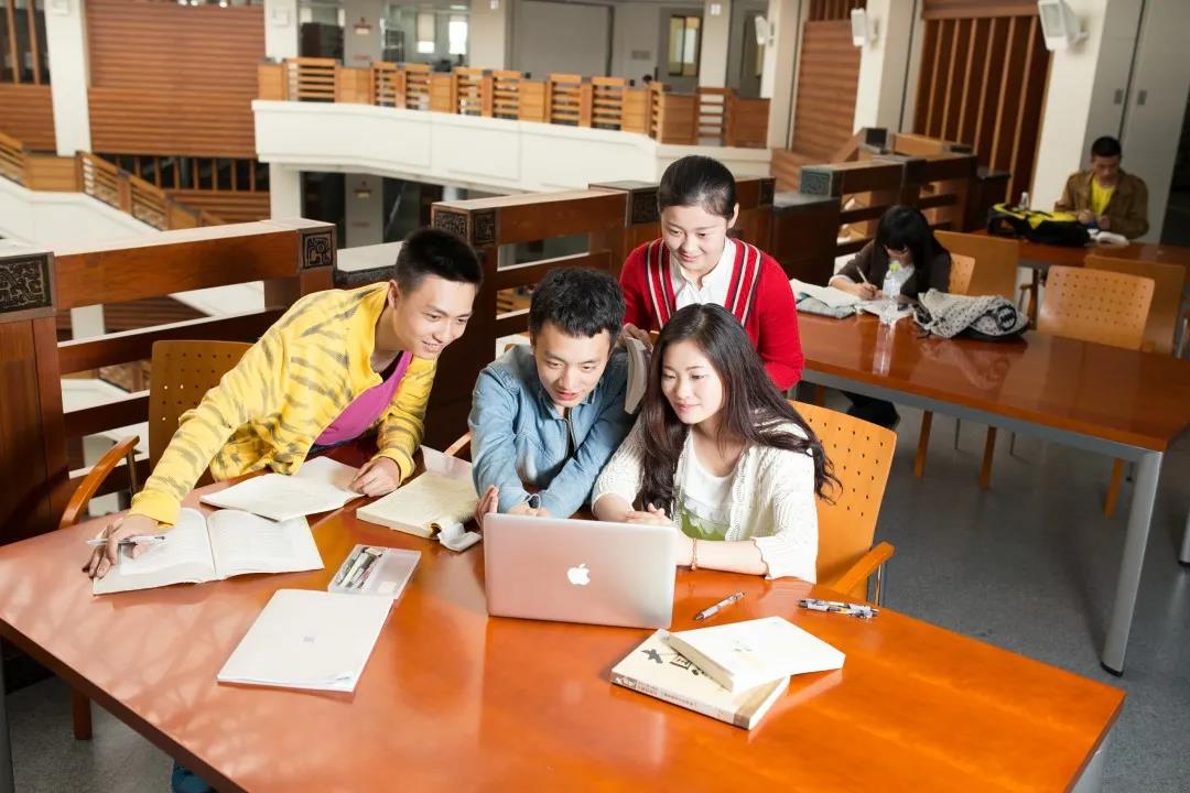 10大热门高薪专业,2022十大本科高薪专业