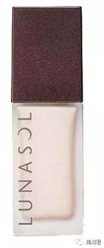 夏日妆容精致不脱妆,打造夏日不脱妆的妆容秘诀