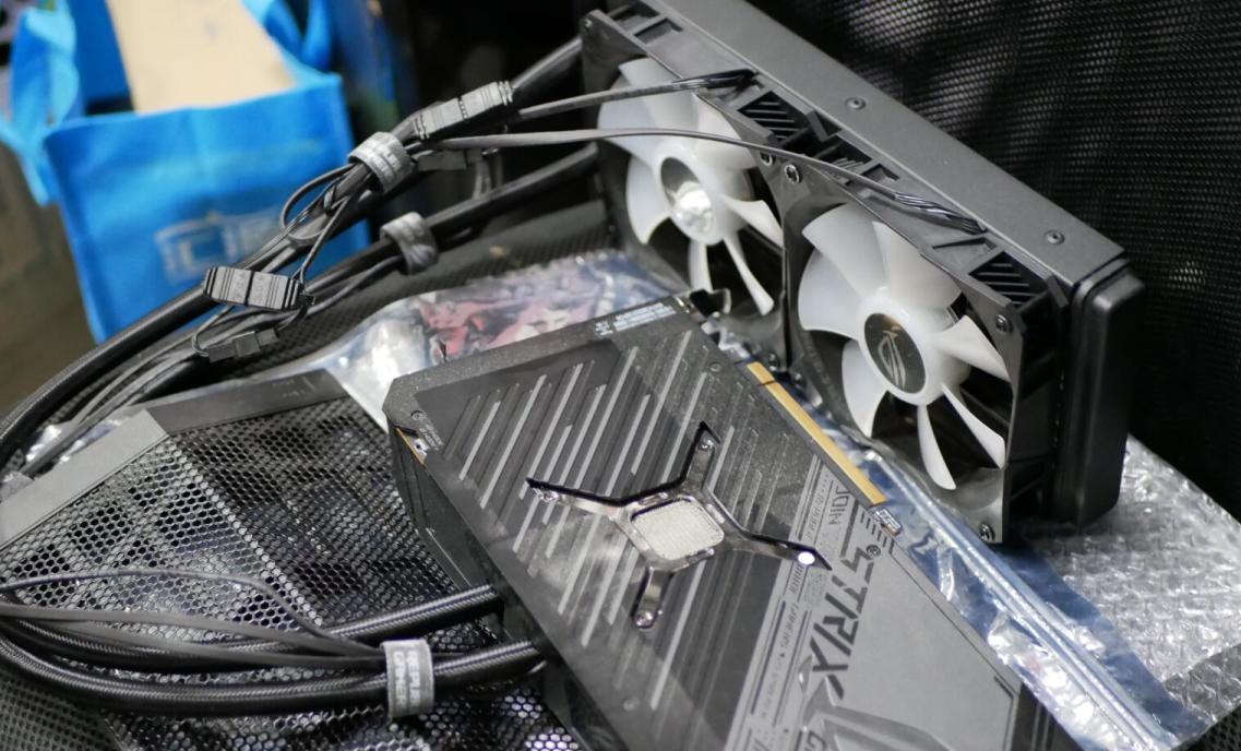 华硕6900xt猛禽水冷版跑分,amdrx6900xt渲染能力