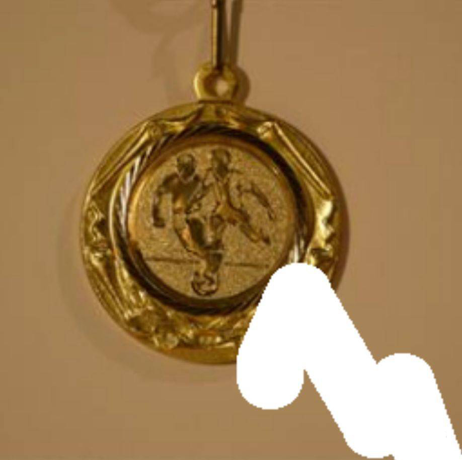 p图手被p掉了一点怎么补回来,p图能把照片脏东西去掉吗