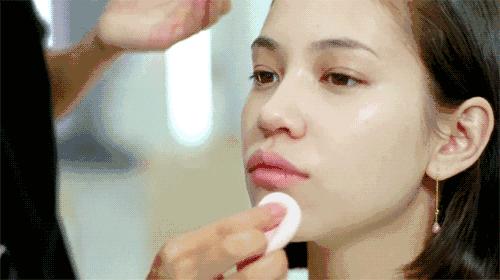 李佳琦推荐这个韩国牌子气垫真的好用,自然遮瑕轻薄、不卡粉脱妆