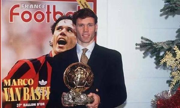 欧洲最伟大运动员,范巴斯滕因什么伤病退役