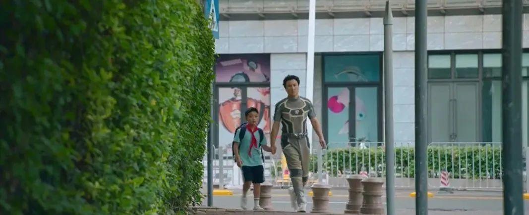 影后扮少女被群嘲，第一次当导演却演哭整个电影院