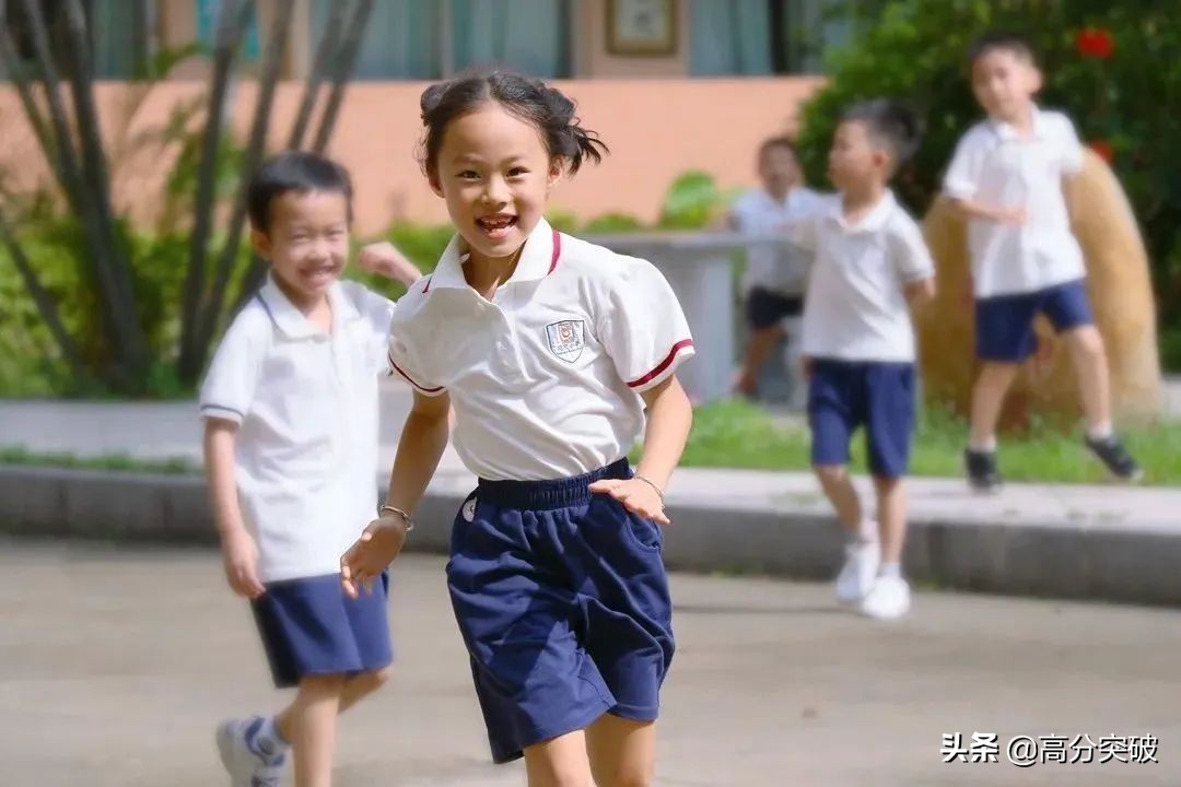 开学复课进行时,开学季告别暑假回归校园