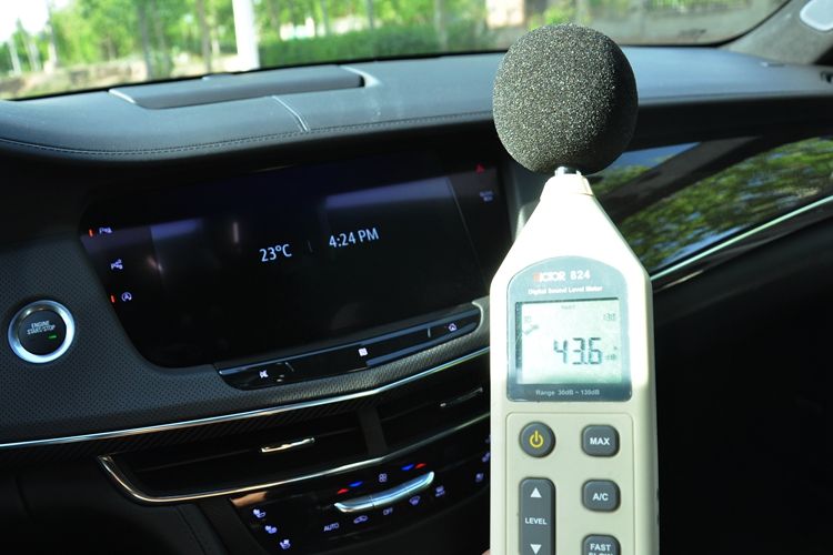 试驾凯迪拉克ct6入门车型,胖哥试驾凯迪拉克ct628t精英