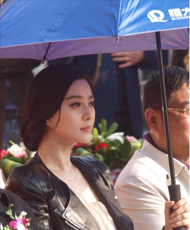 鎭掑ぇ闆嗗洟鑰佹澘鏄庢槦鑰佸﹩,鎭掑ぇ鑰佹澘鏈夊摢浜涘コ鏄庢槦