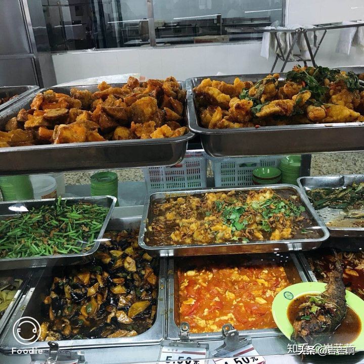 在东北吃饭是一种什么体验,跟东北人吃饭是什么体验