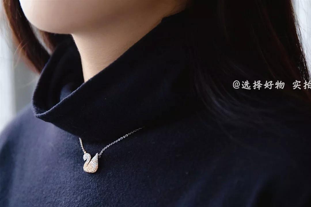 顶级模特的走秀翻车现场,女明星红毯走秀翻车事件