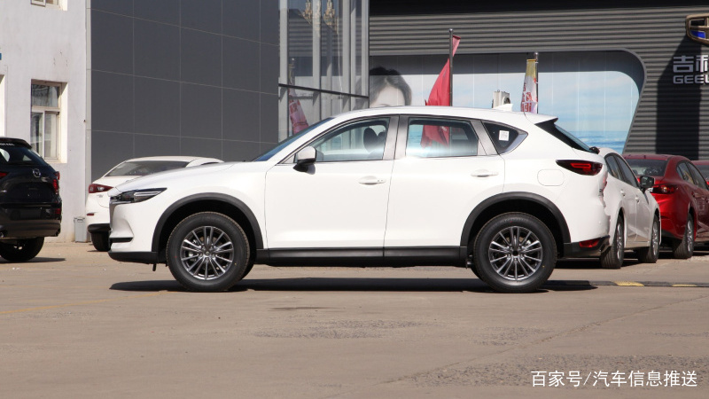 马自达cx-5和奇骏哪个更值得入手,马自达cx-5奇骏选哪个