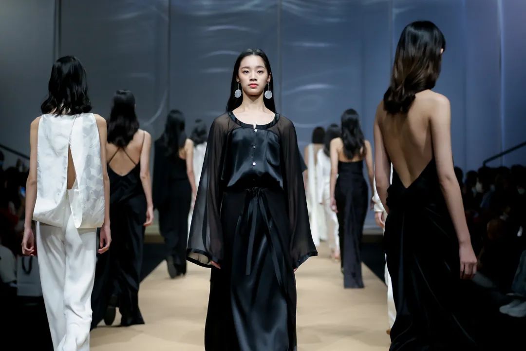 中国十佳时装设计师,王笑石时装