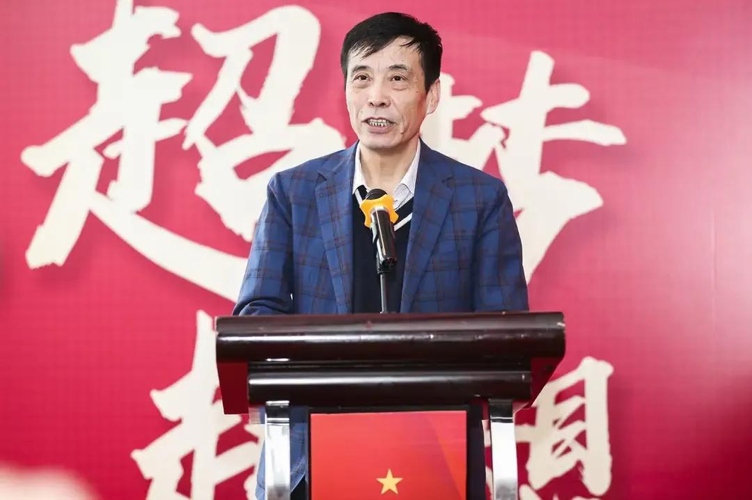 上港花费千万引进的中乙前锋近况如何？一线队零出场预备队踢替补