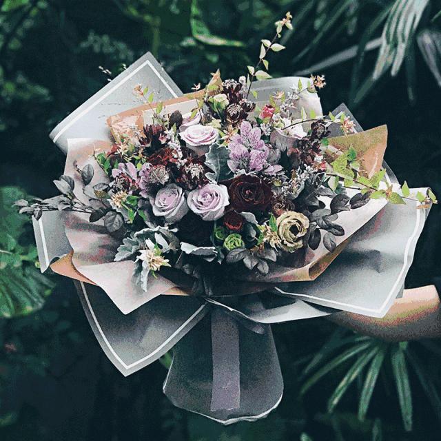 开花店一年能挣多少钱,花店到底利润有多少