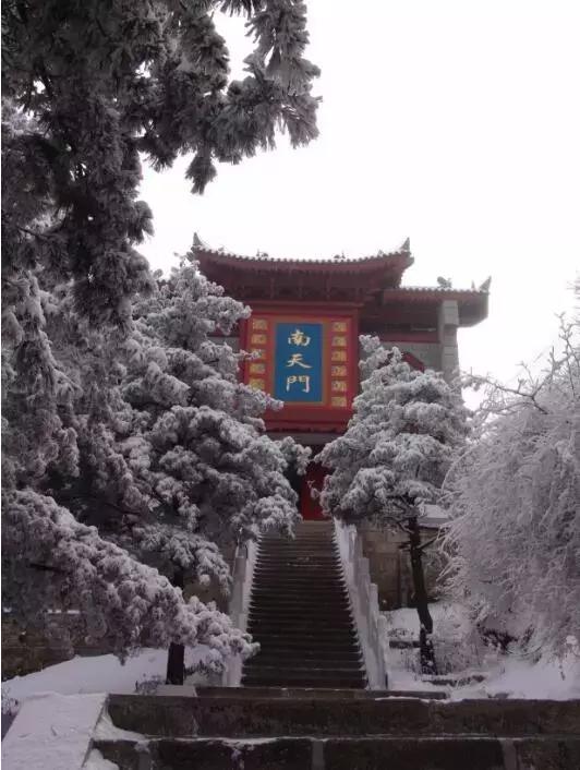 冬天去华山好玩吗,冬天华山风景视频