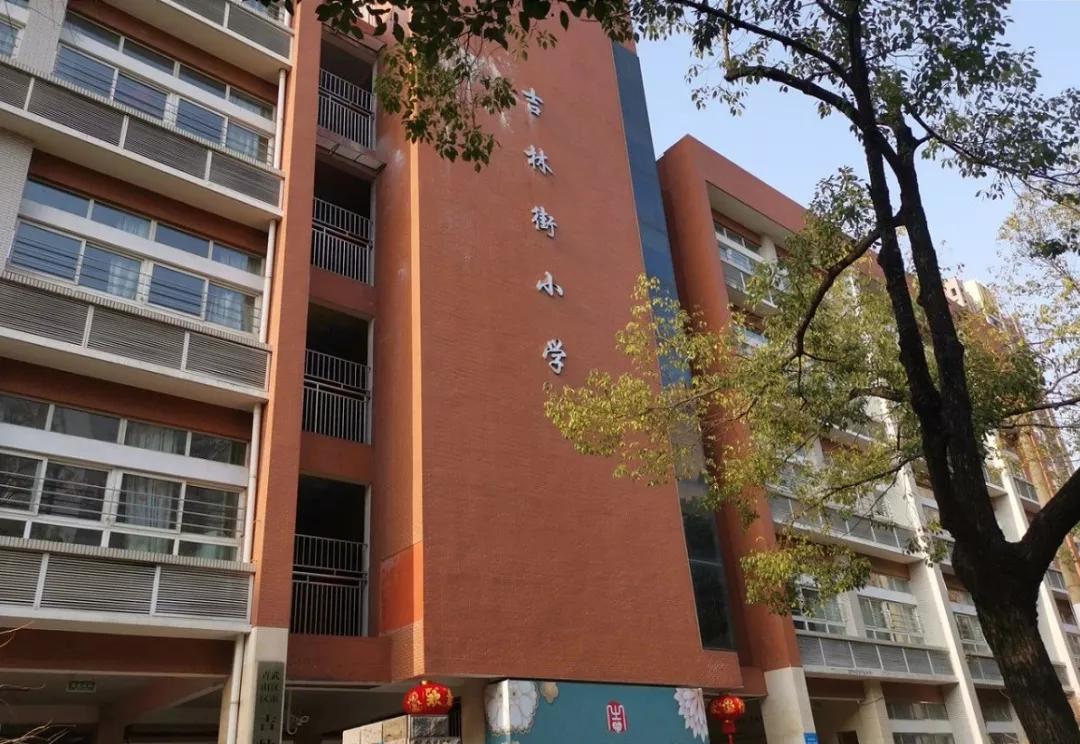 钢铁行业会没落吗,钢铁行业的现状和房地产有关吗