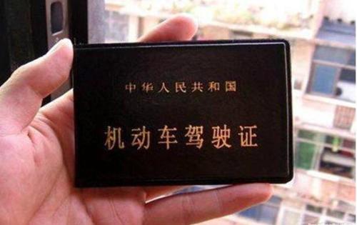 货车年审轮胎有点伤有影响吗,货车轮胎年检通不过怎么办