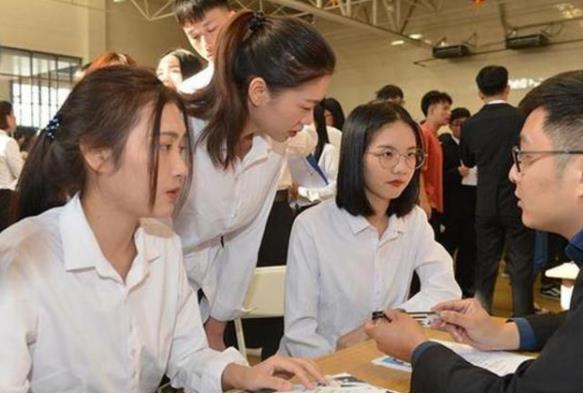 邮政招聘必须全日制本科以上吗,中国邮政基层岗位校招