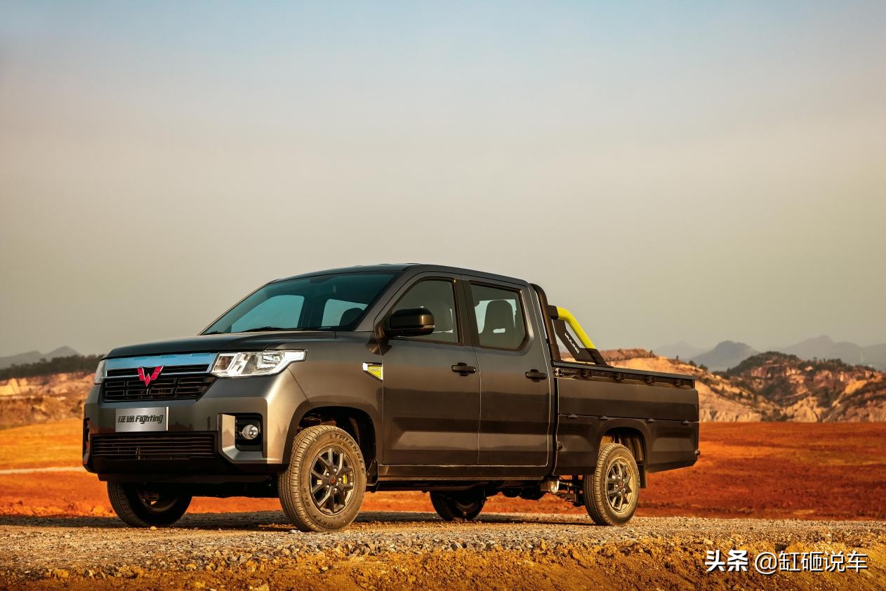 未满月就卖10000多台，“人民的皮卡”*途征**，到底凭啥走红？
