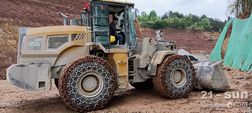 建筑工地多功能小型砂石装载机,建筑工地赚钱好项目