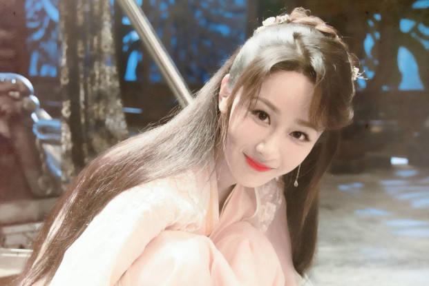 什么叫丹凤眼真正的丹凤眼图片,一双丹凤眼两弯柳叶吊梢眉特点