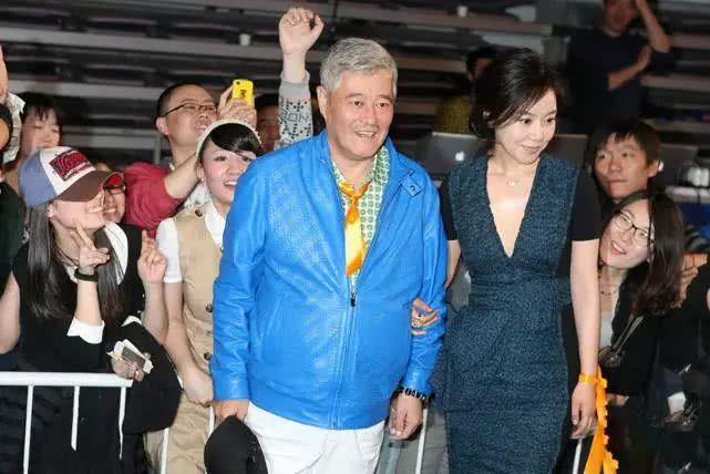 闫妮和赵本山私下关系,闫妮自曝与赵本山关系