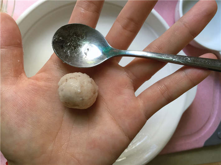 鲜虾藜麦饼辅食,藜麦米虾仁宝宝辅食