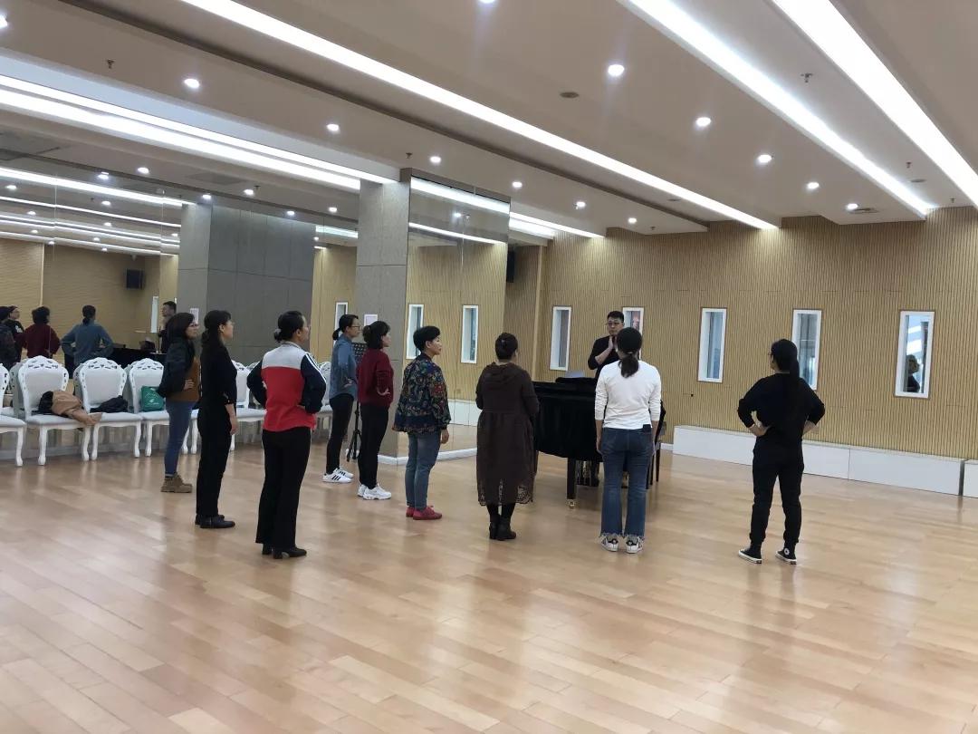 成人声乐学习班怎样,声乐课成人班