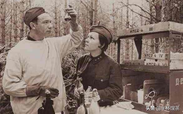 「说谍」突破伪满的‘钢铁国防线’的*共中**情报战线领导人钟子云