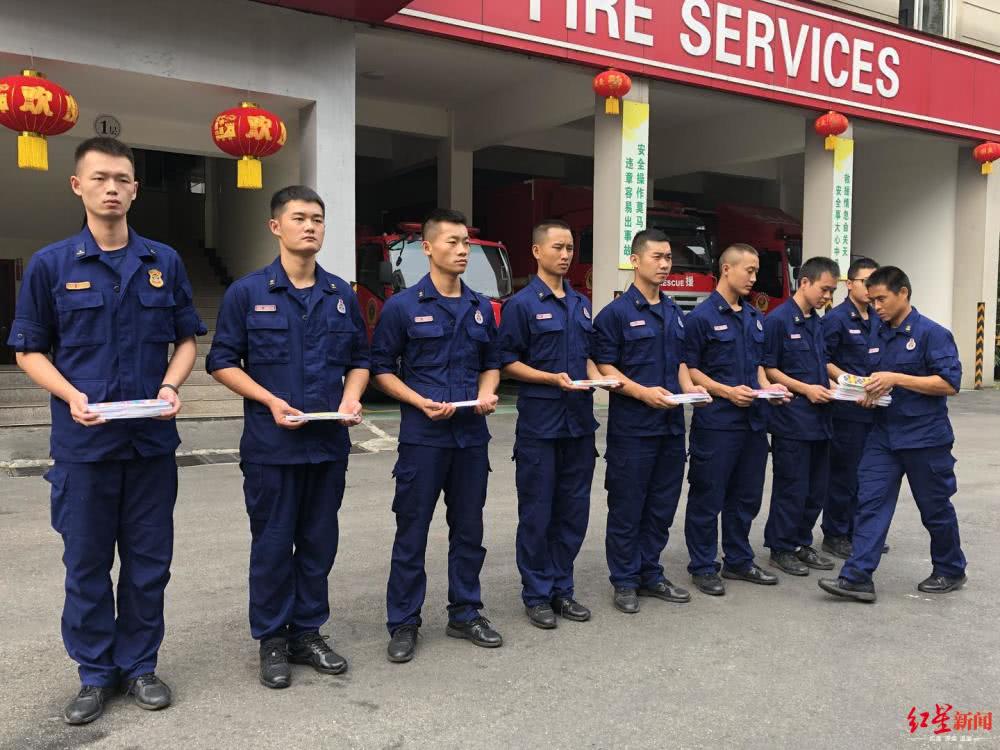暖心市民为消防中队送牛奶留纸条,暖心市民给消防中队送牛奶留纸条