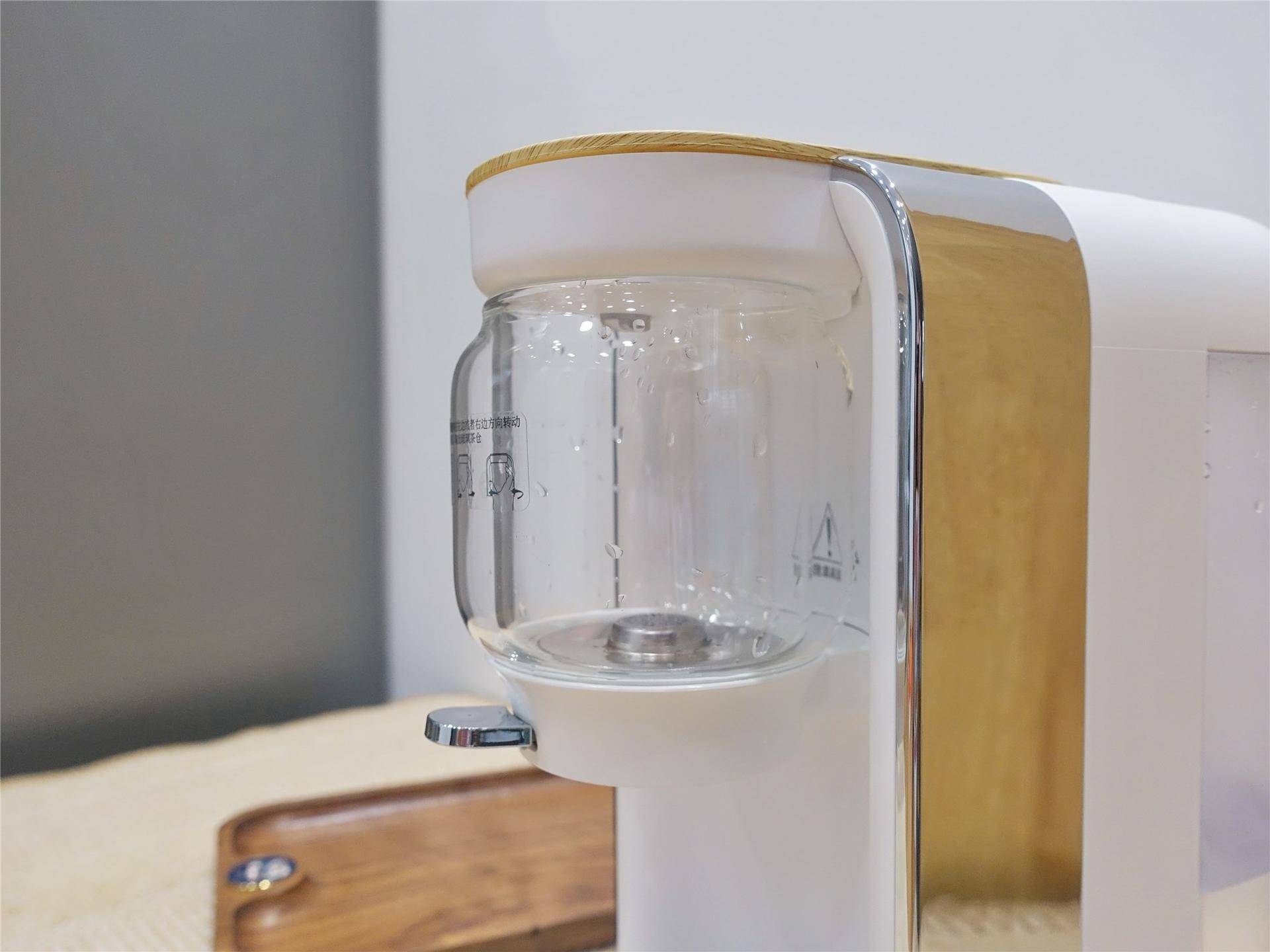 饮水机和茶饮机哪个实用,即热饮水机对比