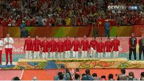 国足看《夺冠》感动抽泣！郎平：单靠精神不能赢球，必须技术过硬