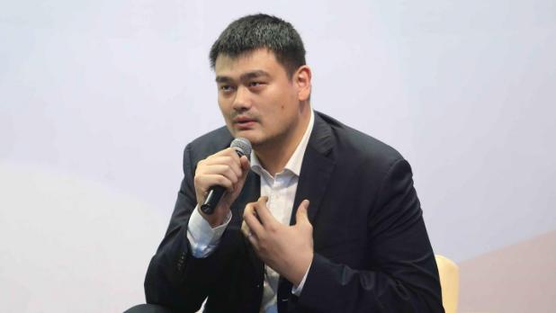 面对挑衅，姚明并不回避女儿是美国国籍，给出的回答让人哑口无言