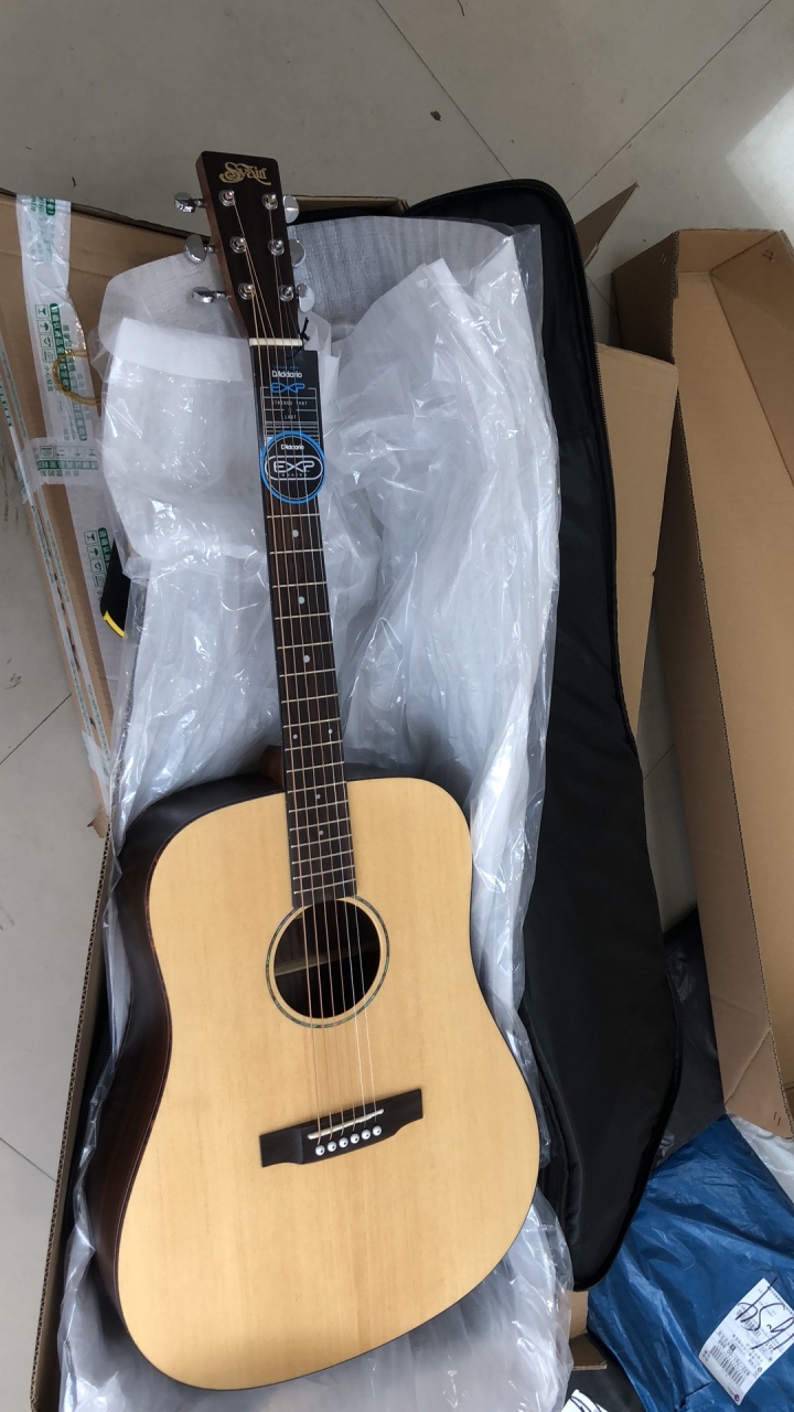 一个没钱的吉他爱好者聊聊他弹过的十几把吉他