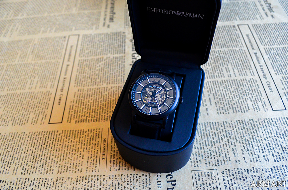 阿玛尼，世界闻名的时尚奢侈品大牌，他制作的腕表怎么样呢