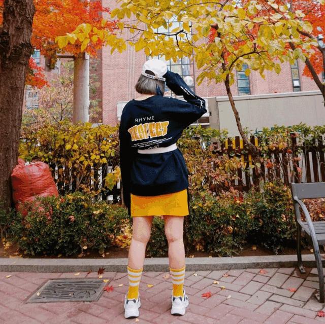 胖女孩这样穿搭也能拍美照