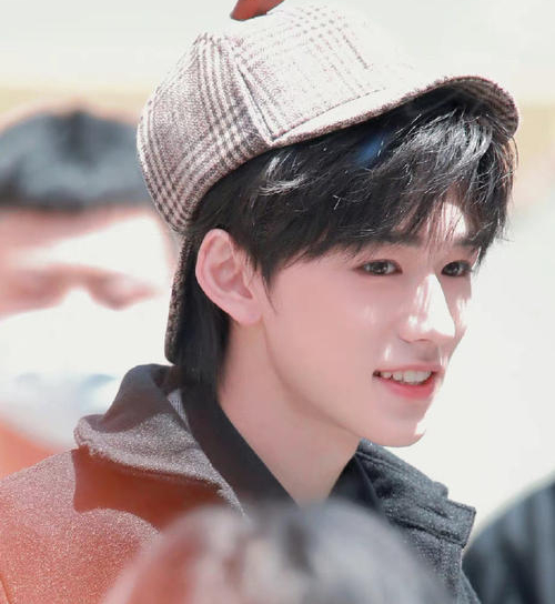 吴彤为啥选宋亚轩去王牌,宋亚轩被华晨宇粉丝撞了