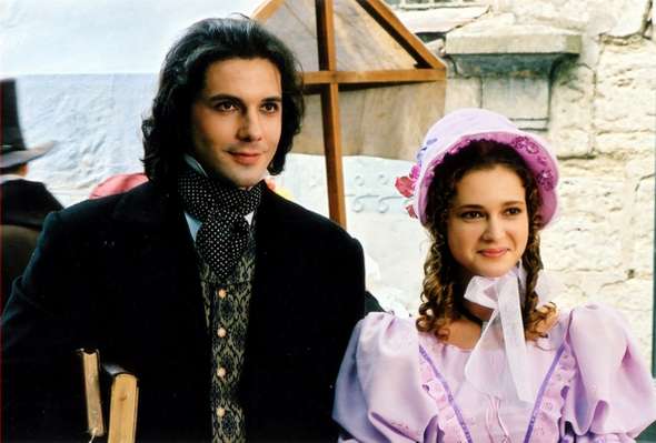 从父子间的人伦纠葛，品读《牛虻》这部小说的勾魂摄魄