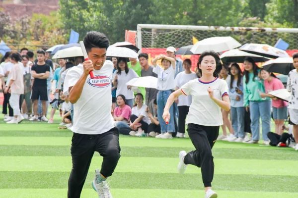 运动会圆满结束运动不止步,运动会闭幕但人生不落幕