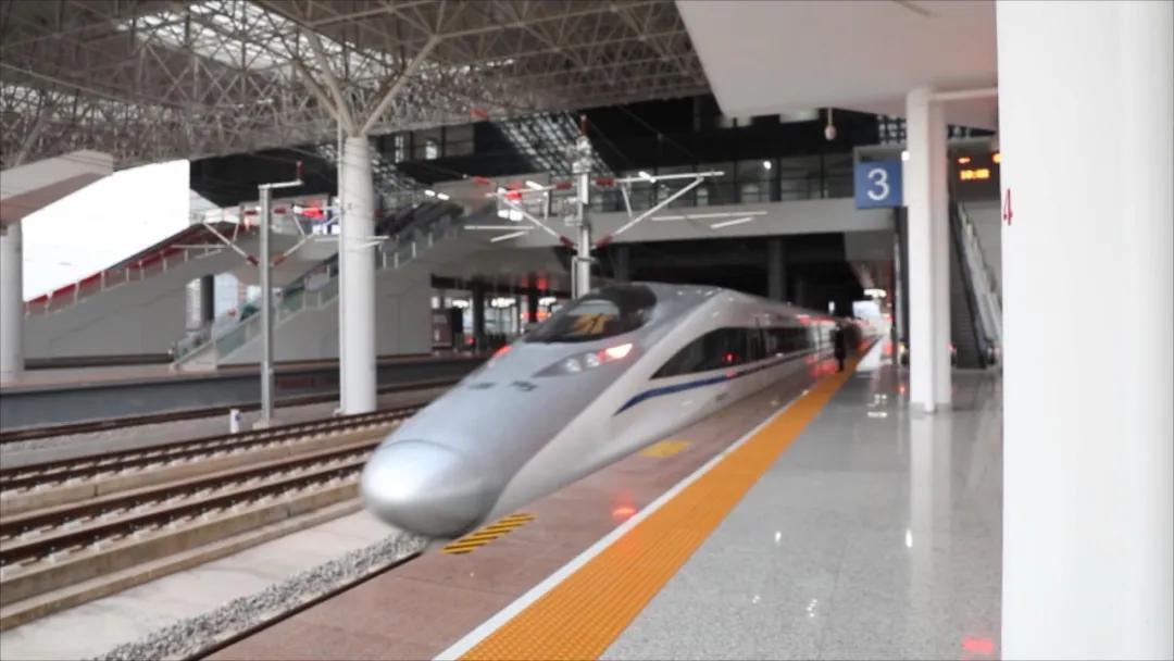 提前2个小时到车站,坐火车提前10分钟进站还来得及吗