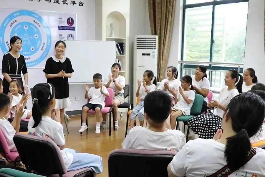 涓冨僵鍋囨湡鎯呮殩绔ュ績,鏆戝亣鍏崇埍鍎跨娲诲姩