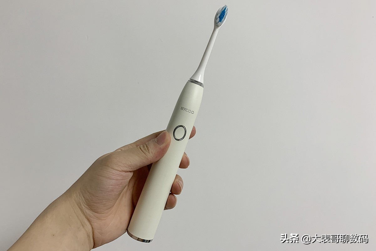 待机365天的电动牙刷,声波电动牙刷ipx8防水