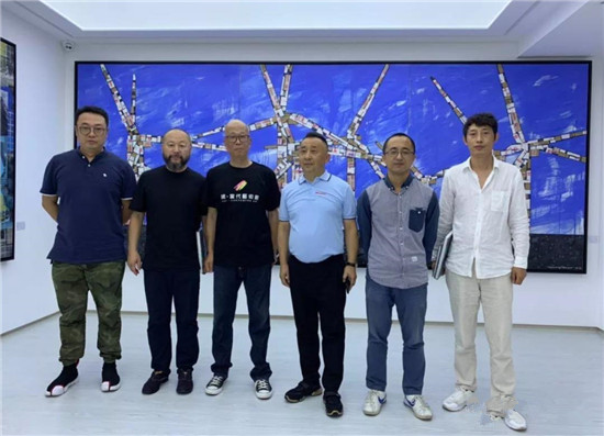 2009-2019静谧的焦虑的张周当代艺术作品展在辽宁营口隆重开幕